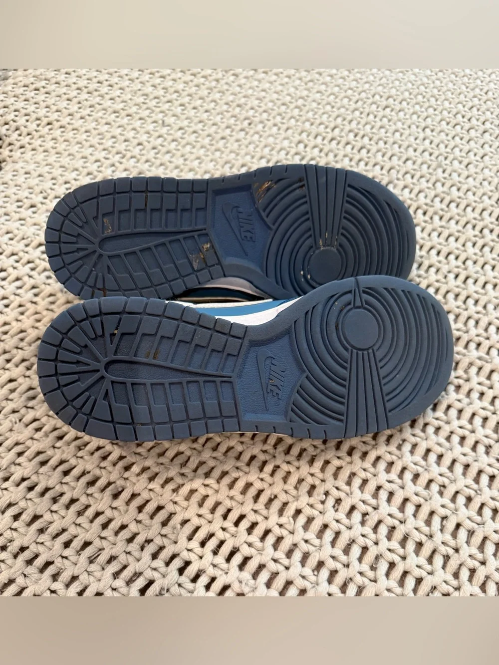 N/A classic nike